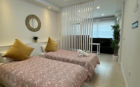 Apartamentos Las Acacias
